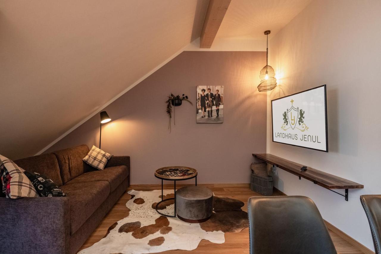Landhaus Jenul Lägenhet Tröpolach Exteriör bild